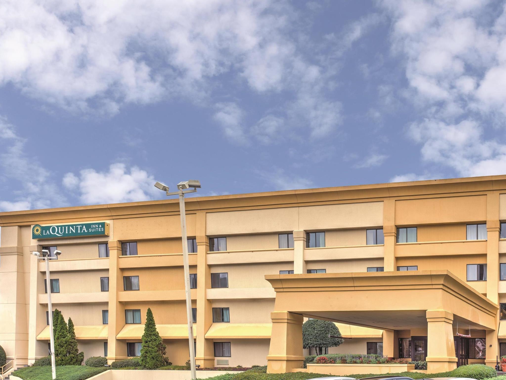 La Quinta By Wyndham Atlanta Roswell Hotel Exterior photo